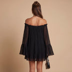 Miriana | Vestido Corto Off-Shoulder Mangas Acampanadas