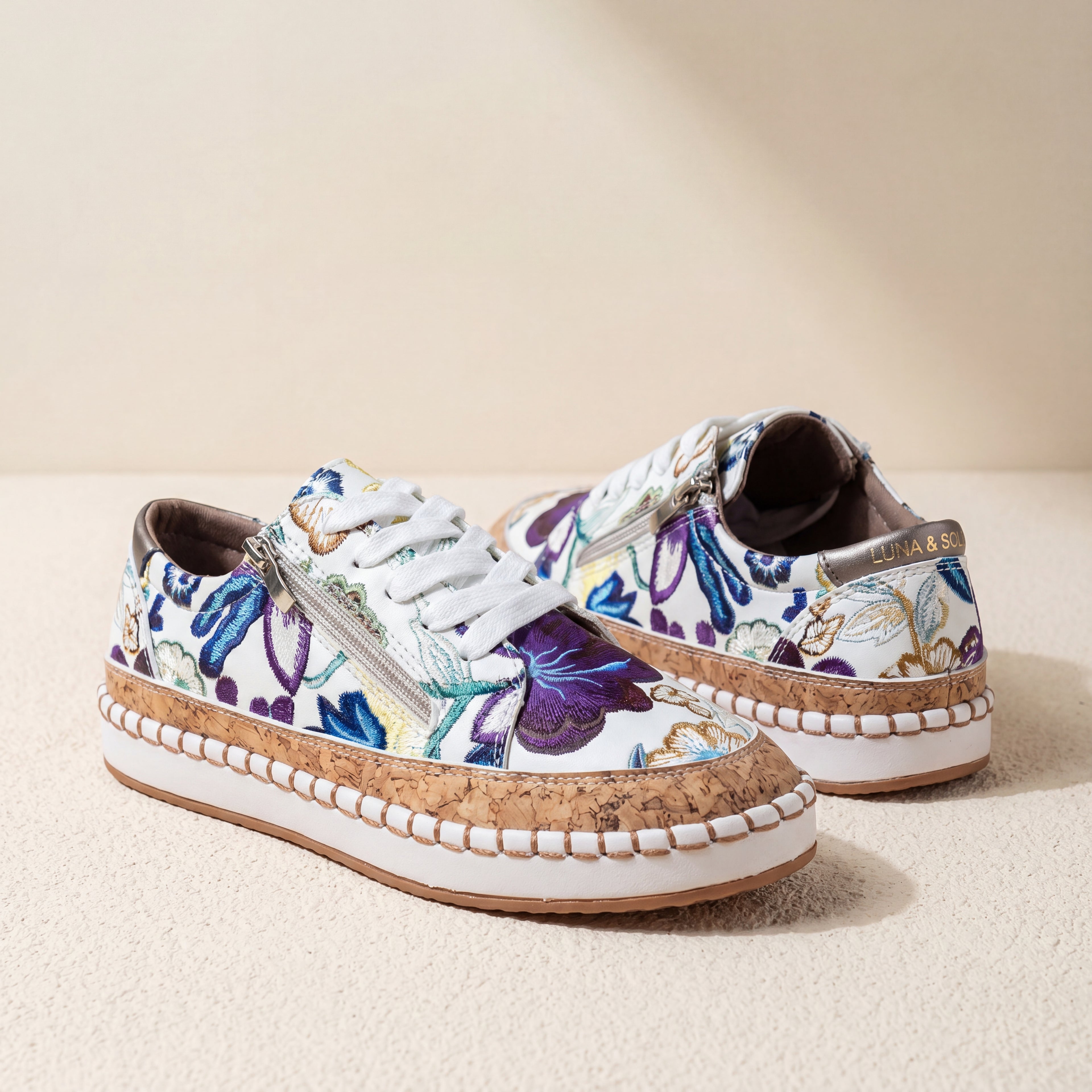 Zapatillas con Diseño Vintage Floral