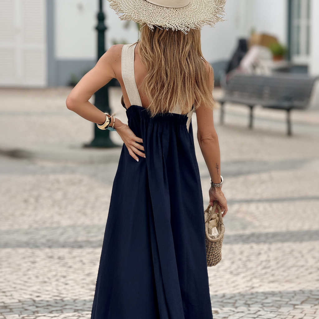 Vista trasera vestido azul con accesorios